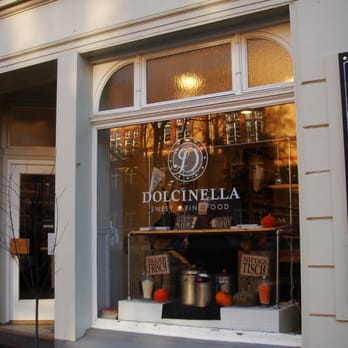 مقهى Dolcinella