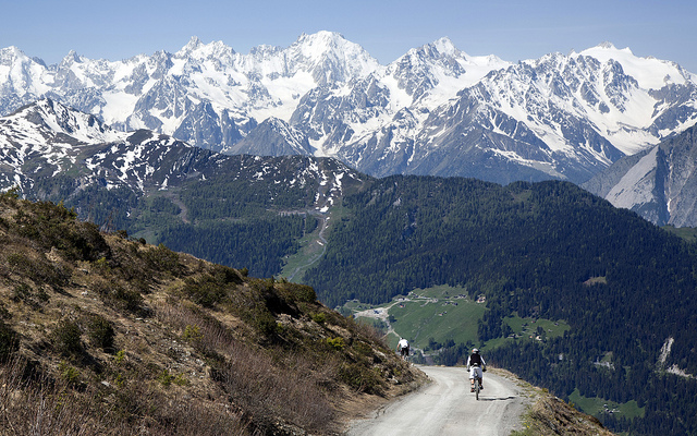 ركوب الدراجات في الجبل Mountain Biking