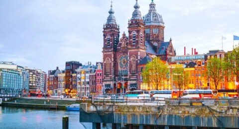 أفضل اماكن سياحية في امستردام لعطلة سياحية لا تنسي