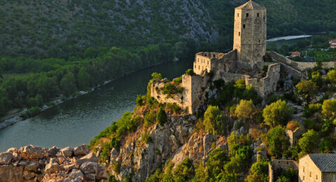 أجمل 4 من القلاع التاريخية التي تقع في البوسنة والهرسك