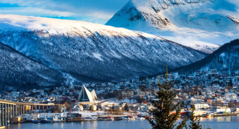 ثلاثة اماكن عليك زيارتهم عند ذهابك إلى مدينة ترومسو في النرويج