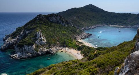 استكشف روعة السياحة في جزيرة كورفو اليونان